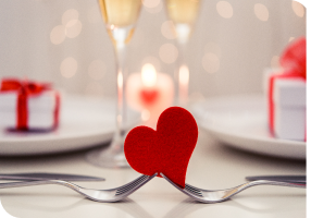 foto de decoración de la mesa por San Valentín